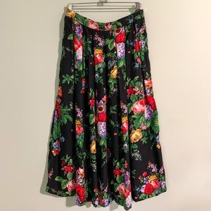 VINTAGE floral midi skirt